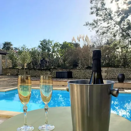 Maison d'hôtes Le Logis De La Brumanderie - Saintes Fontcouverte (Charente-Maritime)