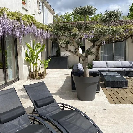 Le Logis De La Brumanderie - Saintes Maison d'hôtes 3*