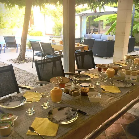 Le Logis De La Brumanderie - Saintes Maison d'hôtes 3*