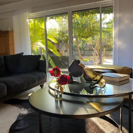 Le Logis De La Brumanderie - Saintes Maison d'hôtes Fontcouverte (Charente-Maritime)