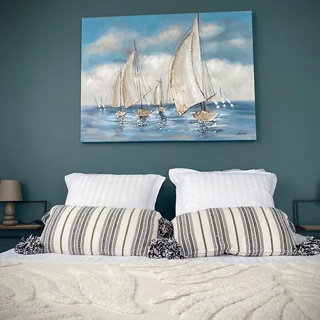 Guest house Le Logis De La Brumanderie - Saintes 3*