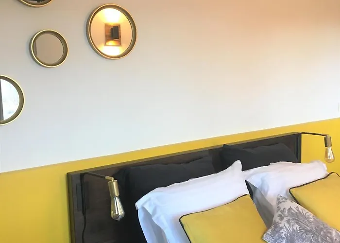 Bed and breakfast Le Logis De La Brumanderie - Saintes 3*