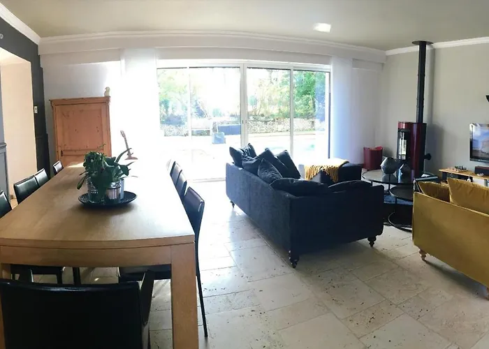 Le Logis De La Brumanderie - Saintes Bed and breakfast