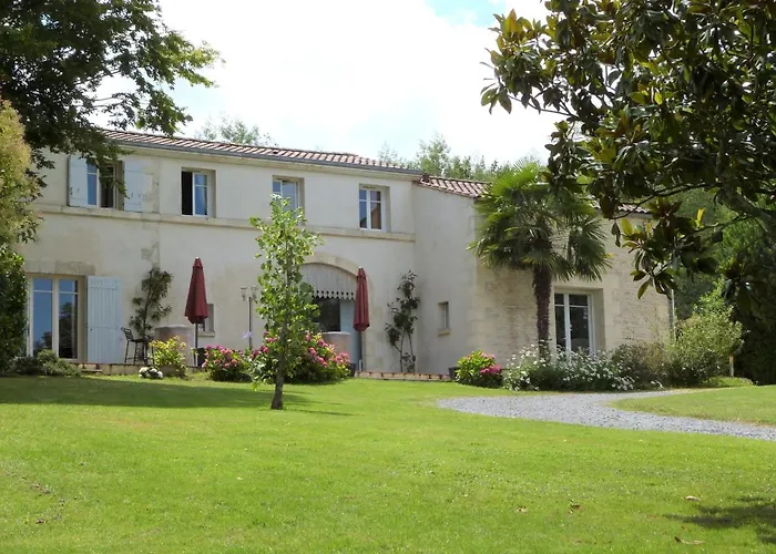 Bed and breakfast Le Logis De La Brumanderie - Saintes Fontcouverte (Charente-Maritime)