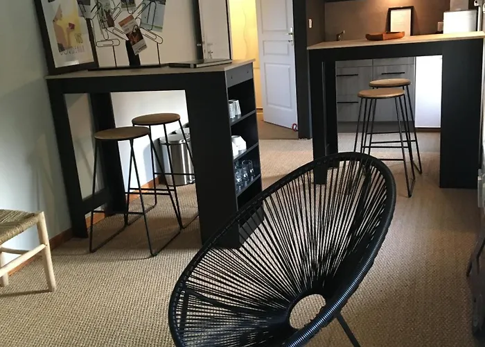 Le Logis De La Brumanderie - Saintes Bed and breakfast